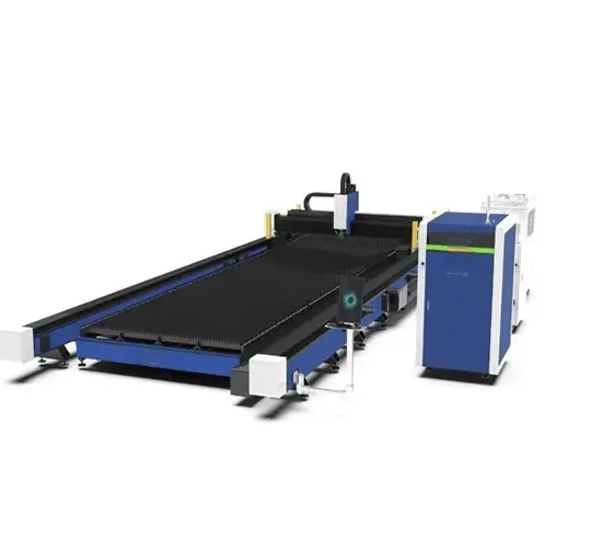 大型レーザー切断機