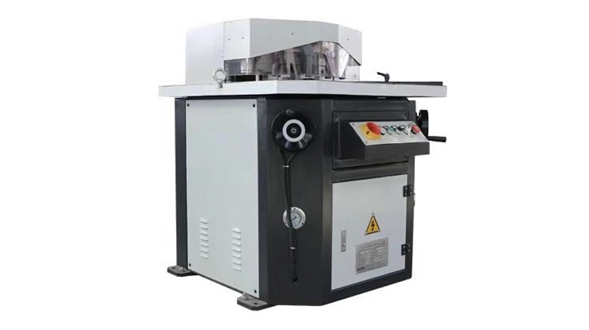 ノッチングマシン