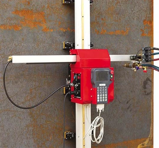 HNC-100Kポータブル磁気垂直CNCプラズマと火炎切断機